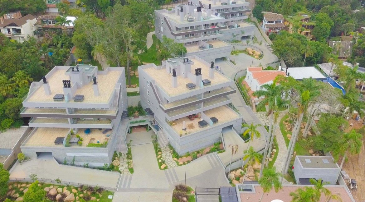 Apartamento Garden à venda com 250m², 3 dormitórios, 3 suítes, 4 vagas, no bairro Tristeza em Porto Alegre