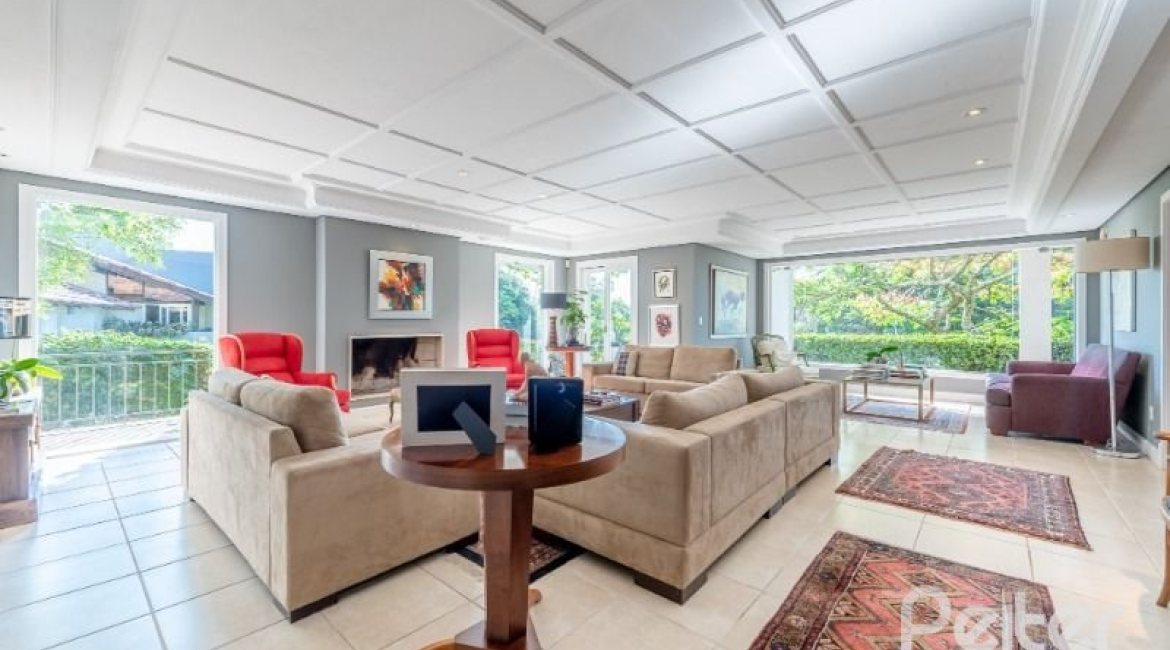  à venda, no bairro  em 