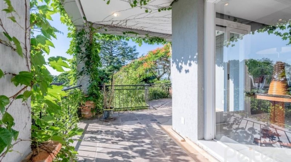  à venda, no bairro  em 