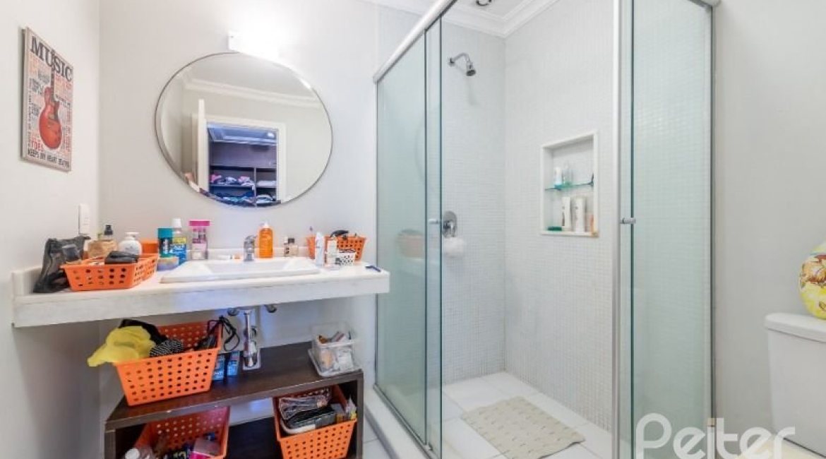  à venda, no bairro  em 