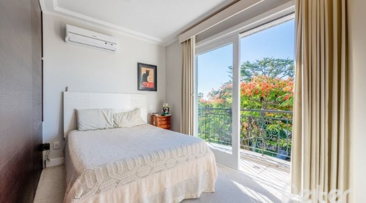  à venda, no bairro  em 