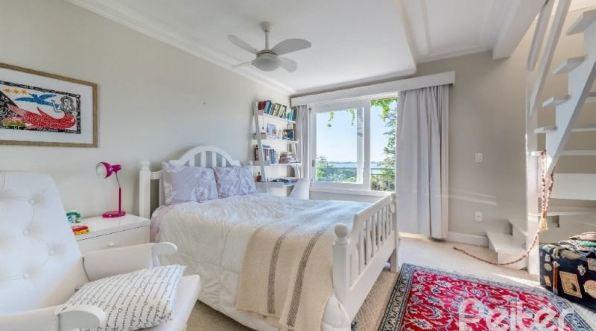  à venda, no bairro  em 