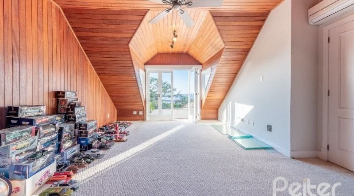  à venda, no bairro  em 