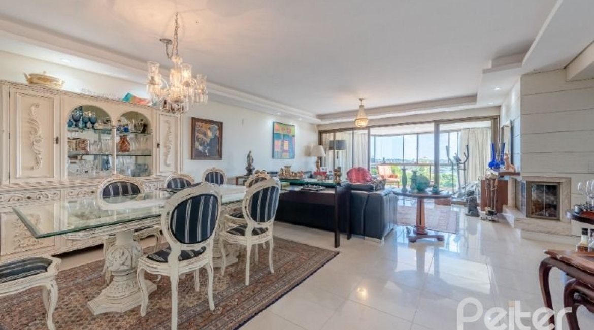 Apartamento à venda com 207m², 3 dormitórios, 3 suítes, 3 vagas, no bairro Cristal em Porto Alegre
