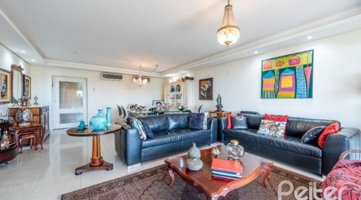 Apartamento à venda com 207m², 3 dormitórios, 3 suítes, 3 vagas, no bairro Cristal em Porto Alegre
