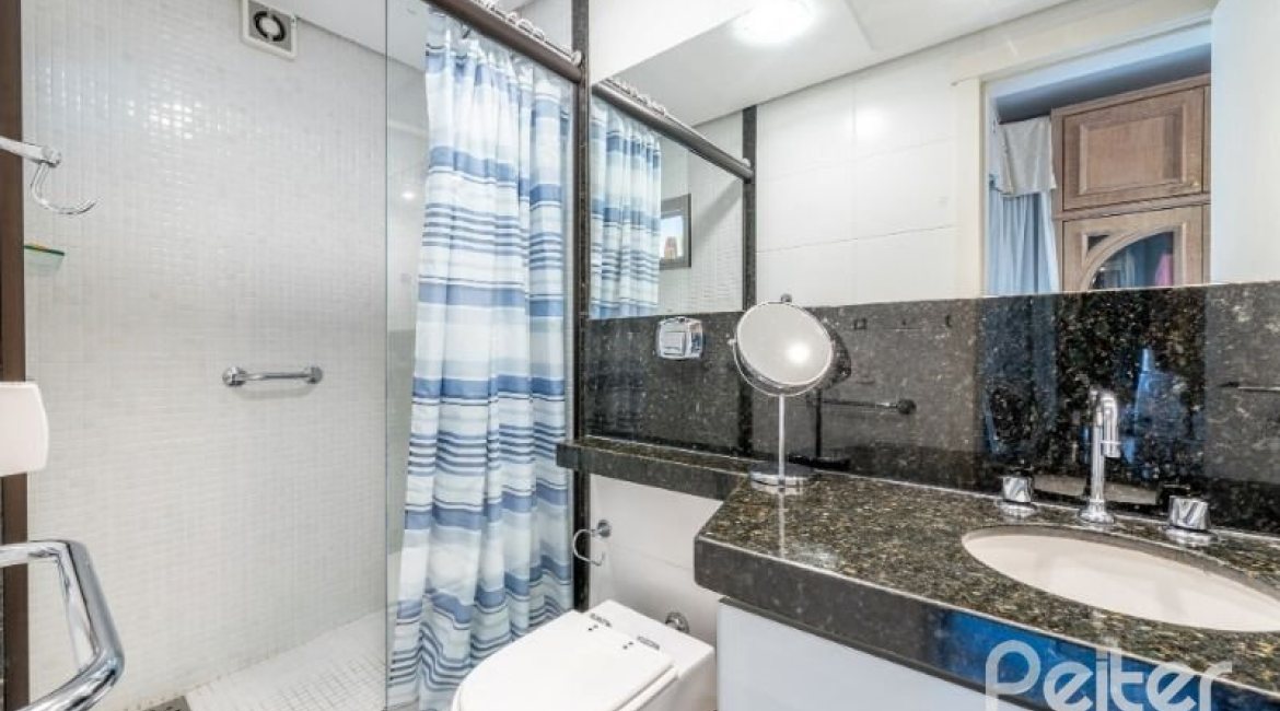 Apartamento à venda com 207m², 3 dormitórios, 3 suítes, 3 vagas, no bairro Cristal em Porto Alegre