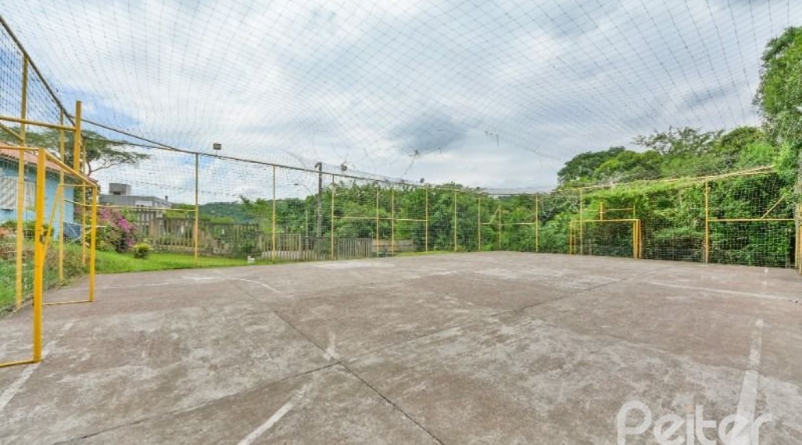 Casa em Condomínio à venda com 389m², 4 dormitórios, 3 suítes, 4 vagas, no bairro Vila Nova em Porto Alegre