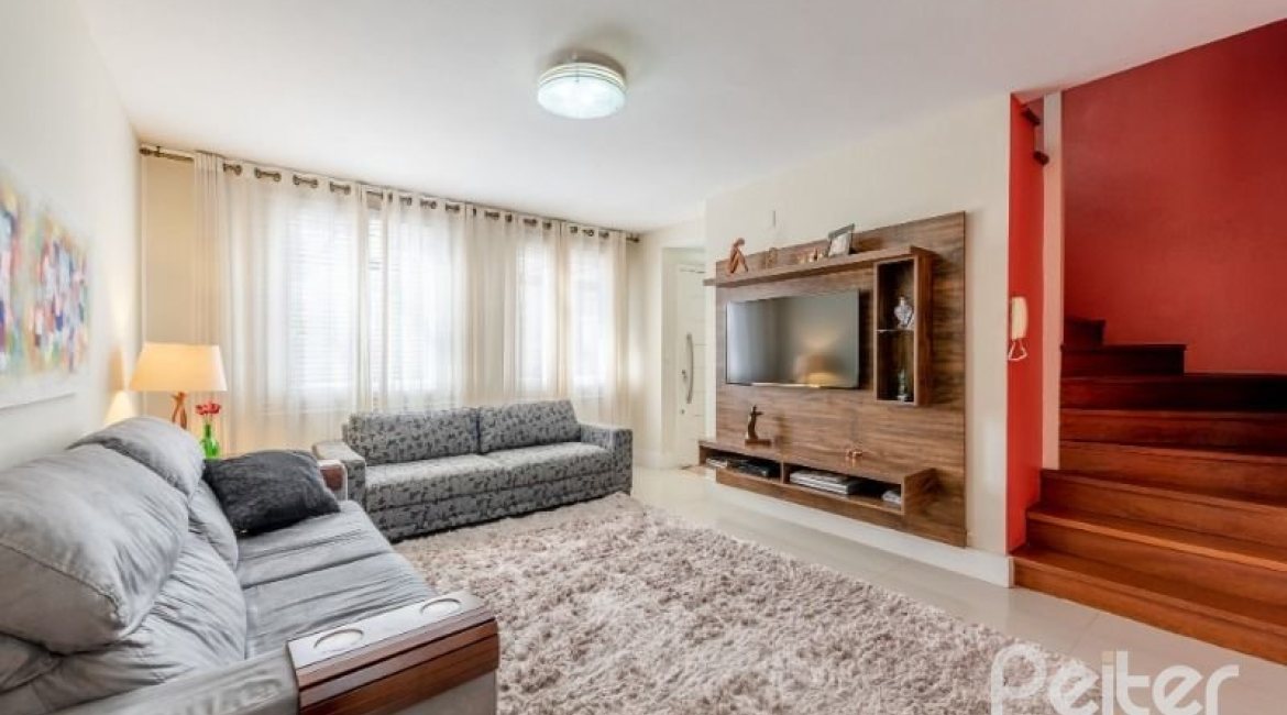 Casa em Condomínio à venda com 162m², 3 dormitórios, 1 suíte, 2 vagas, no bairro Vila Assunção em PORTO ALEGRE