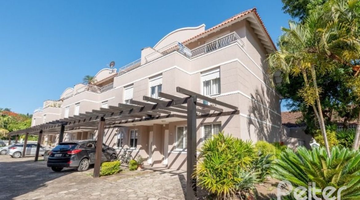 Casa em Condomínio à venda com 162m², 3 dormitórios, 1 suíte, 2 vagas, no bairro Vila Assunção em PORTO ALEGRE