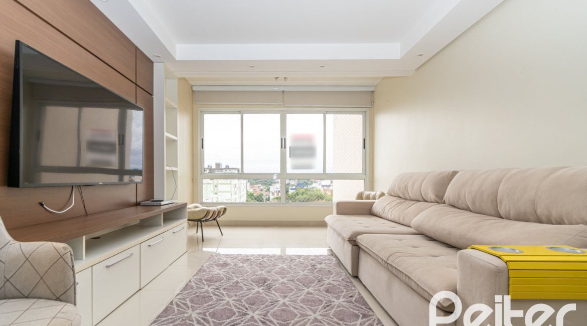 Apartamento à venda com 102m², 3 dormitórios, 1 suíte, 2 vagas, no bairro Tristeza em PORTO ALEGRE