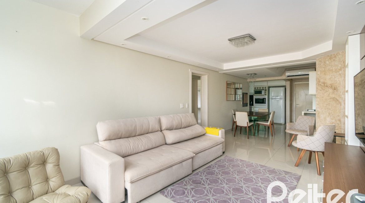 Apartamento à venda com 102m², 3 dormitórios, 1 suíte, 2 vagas, no bairro Tristeza em PORTO ALEGRE