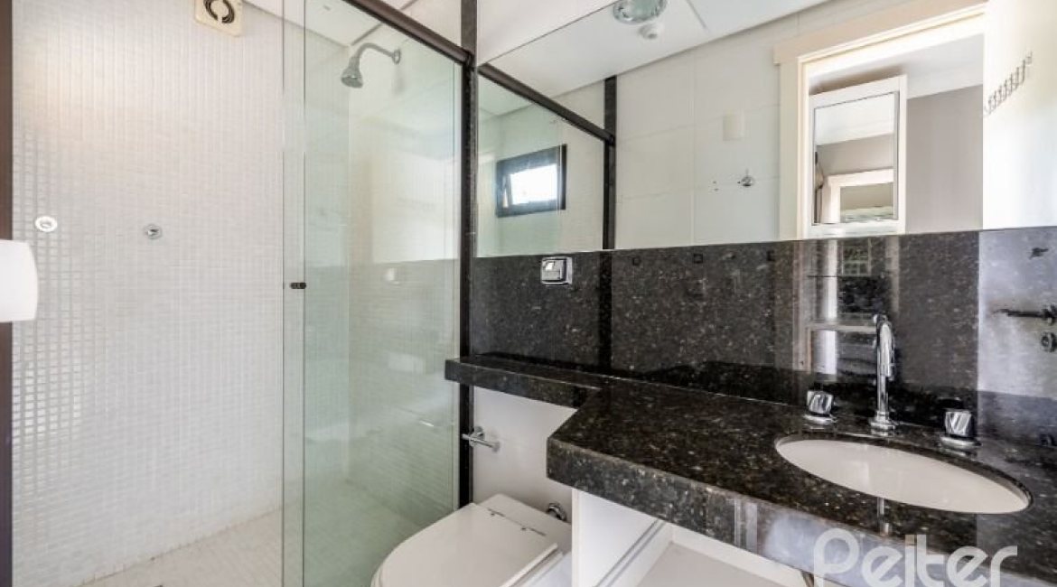 Apartamento à venda com 200m², 3 dormitórios, 3 suítes, 4 vagas, no bairro Cristal em PORTO ALEGRE