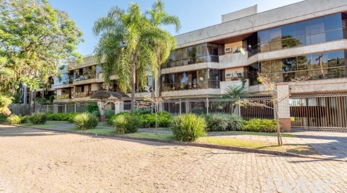 Apartamento à venda com 200m², 3 dormitórios, 3 suítes, 4 vagas, no bairro Cristal em PORTO ALEGRE