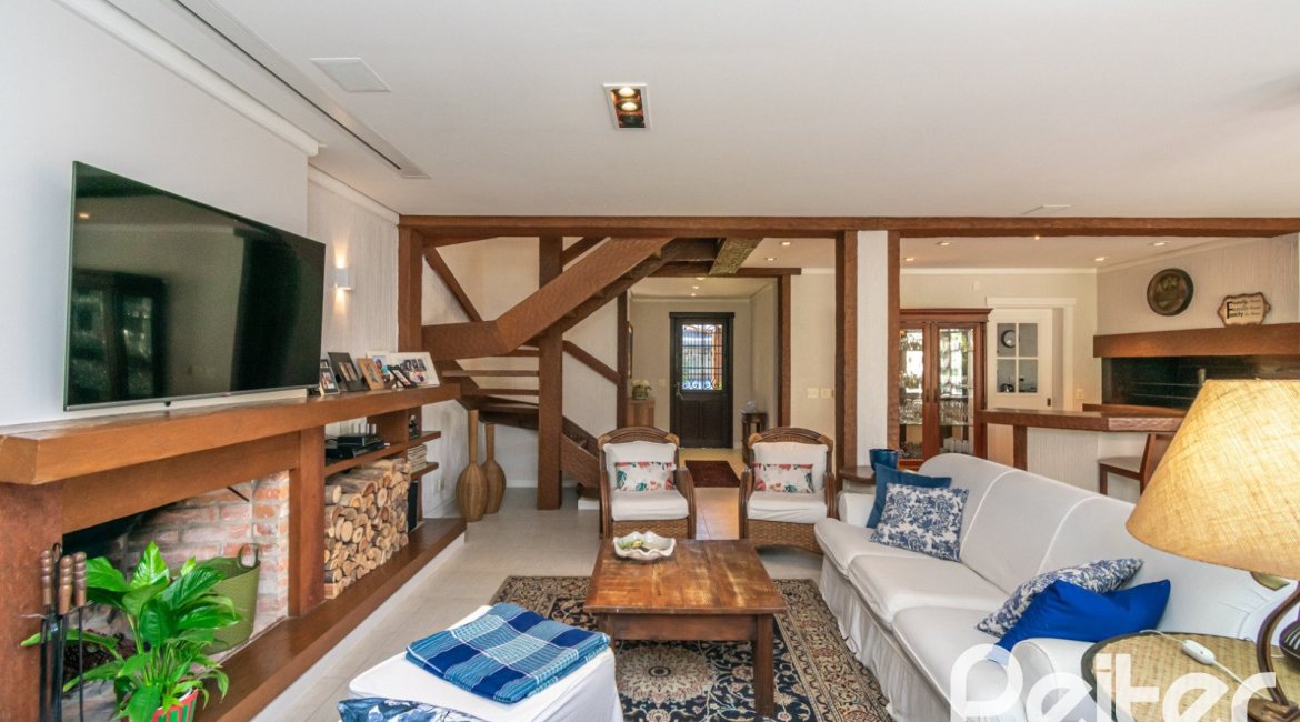 Casa em Condomínio à venda com 321m², 4 dormitórios, 2 suítes, 4 vagas, no bairro Terra Ville em PORTO ALEGRE