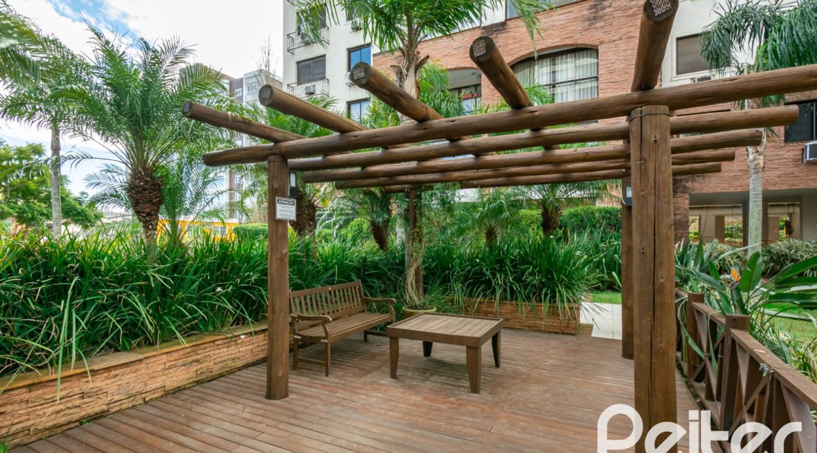 Apartamento à venda com 88m², 3 dormitórios, 1 suíte, 2 vagas, no bairro Tristeza em PORTO ALEGRE