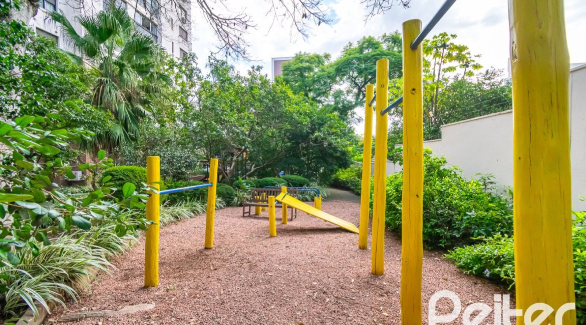 Apartamento à venda com 88m², 3 dormitórios, 1 suíte, 2 vagas, no bairro Tristeza em PORTO ALEGRE