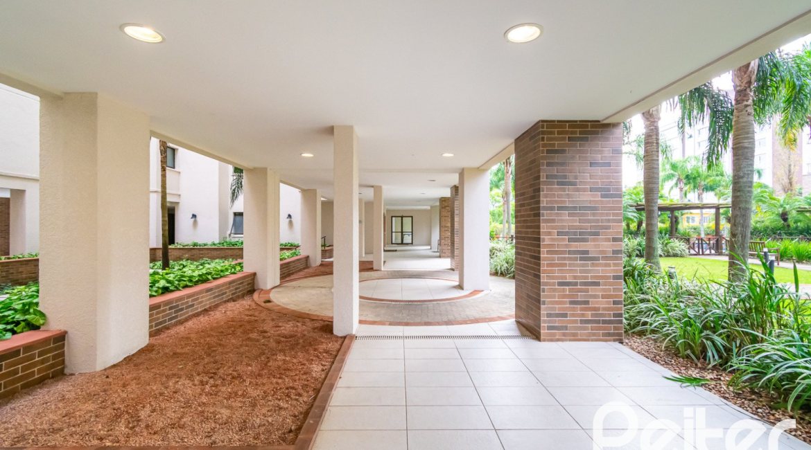 Apartamento à venda com 88m², 3 dormitórios, 1 suíte, 2 vagas, no bairro Tristeza em PORTO ALEGRE