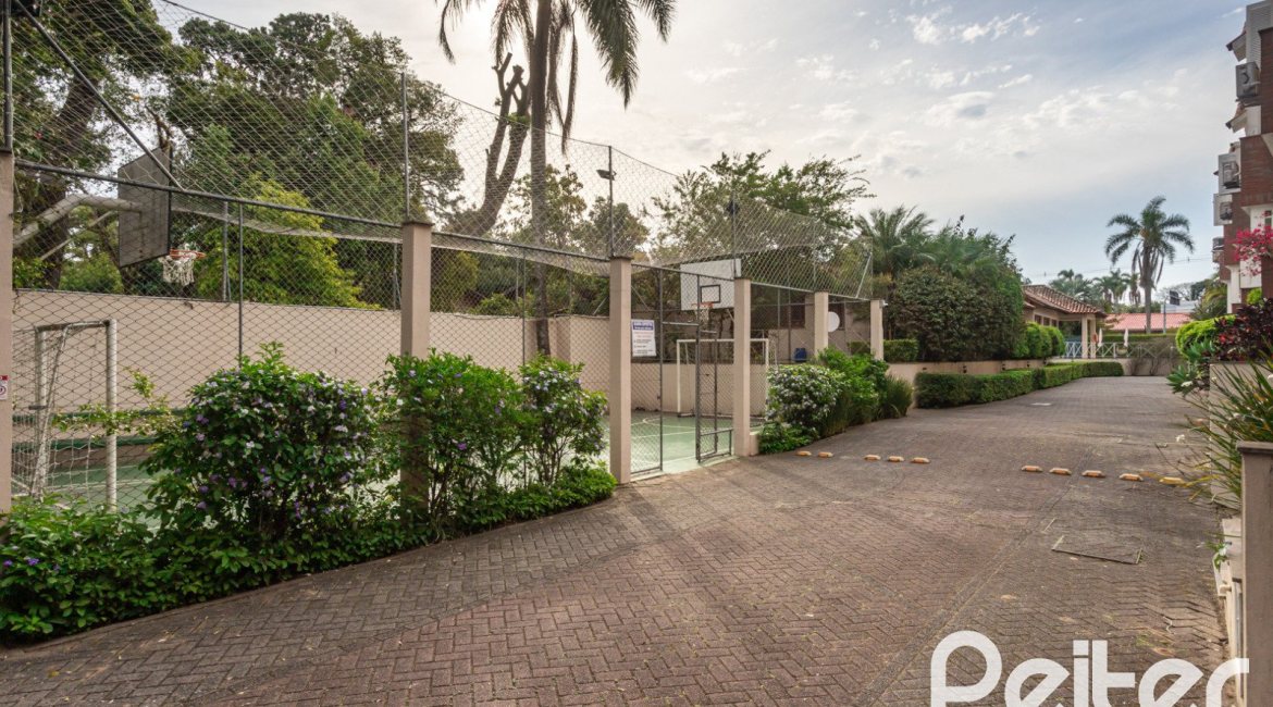 Casa em Condomínio à venda com 250m², 3 dormitórios, 1 suíte, 3 vagas, no bairro Tristeza em PORTO ALEGRE