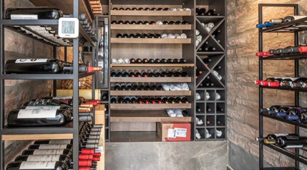 Casa em Condomínio à venda com 303m², 3 dormitórios, 3 suítes, 4 vagas, no bairro Alphaville em PORTO ALEGRE