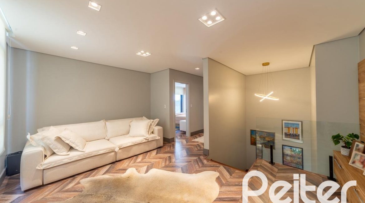 Casa em Condomínio à venda com 303m², 3 dormitórios, 3 suítes, 4 vagas, no bairro Alphaville em PORTO ALEGRE