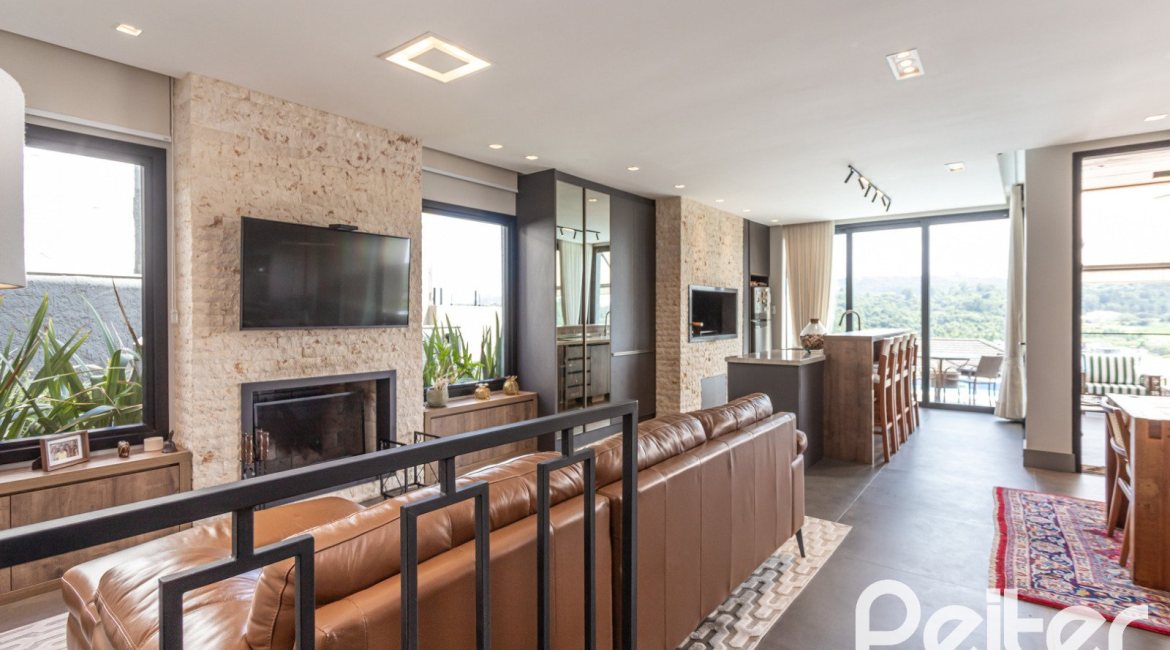 Casa em Condomínio à venda com 303m², 3 dormitórios, 3 suítes, 4 vagas, no bairro Alphaville em PORTO ALEGRE