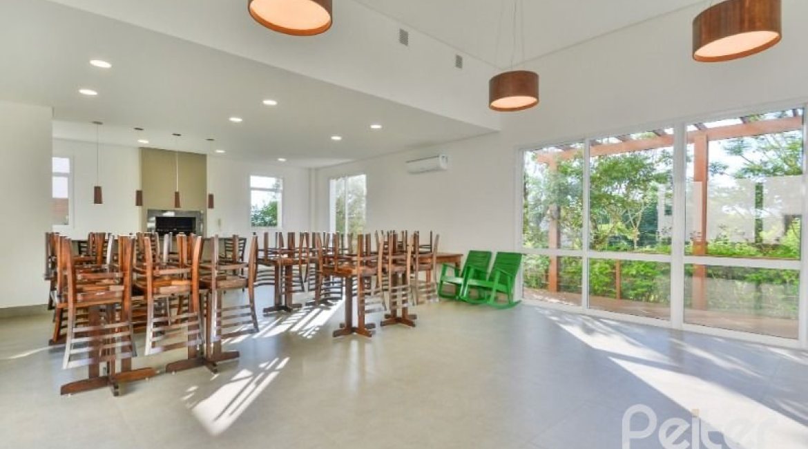 Casa em Condomínio à venda com 169m², 3 dormitórios, 1 suíte, 2 vagas, no bairro Tristeza em PORTO ALEGRE