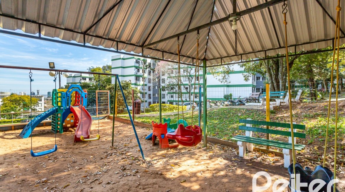 Apartamento à venda com 45m², 1 dormitório, no bairro Nonoai em PORTO ALEGRE