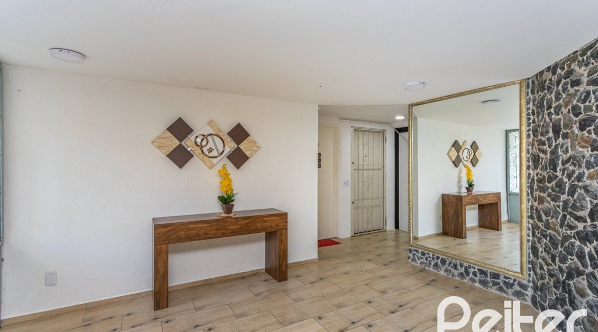 Apartamento à venda com 45m², 1 dormitório, no bairro Nonoai em PORTO ALEGRE