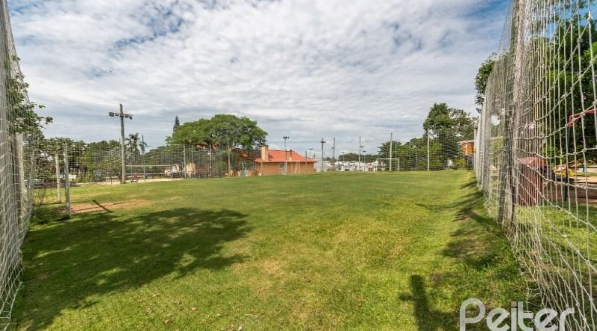 Casa em Condomínio à venda com 250m², 3 dormitórios, 3 suítes, 3 vagas, no bairro Hipica em PORTO ALEGRE