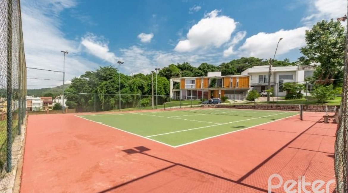 Casa em Condomínio à venda com 250m², 3 dormitórios, 3 suítes, 3 vagas, no bairro Hipica em PORTO ALEGRE