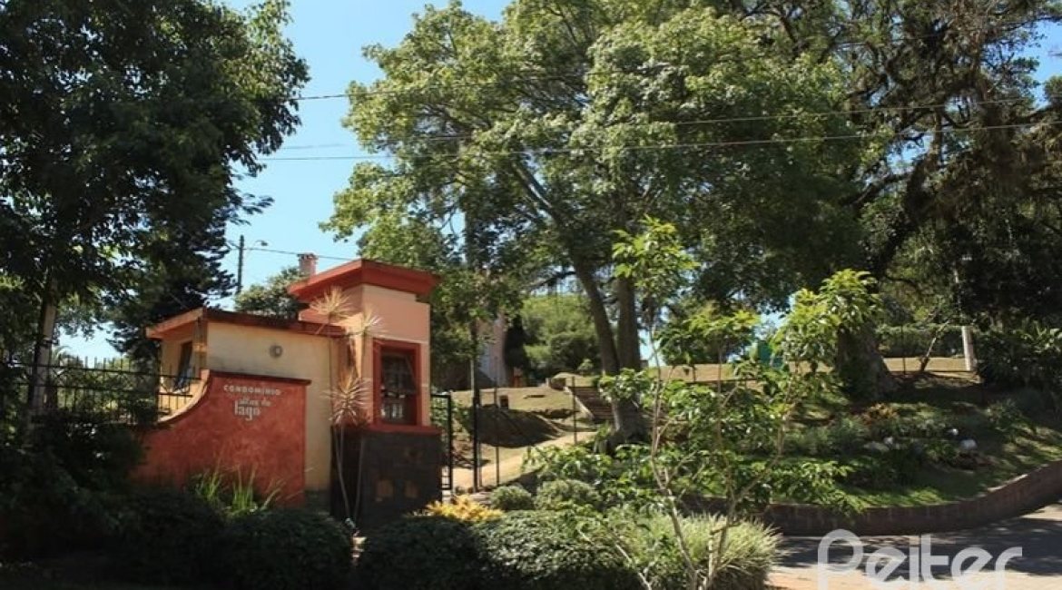 Casa em Condomínio à venda com 250m², 3 dormitórios, 3 suítes, 3 vagas, no bairro Hipica em PORTO ALEGRE