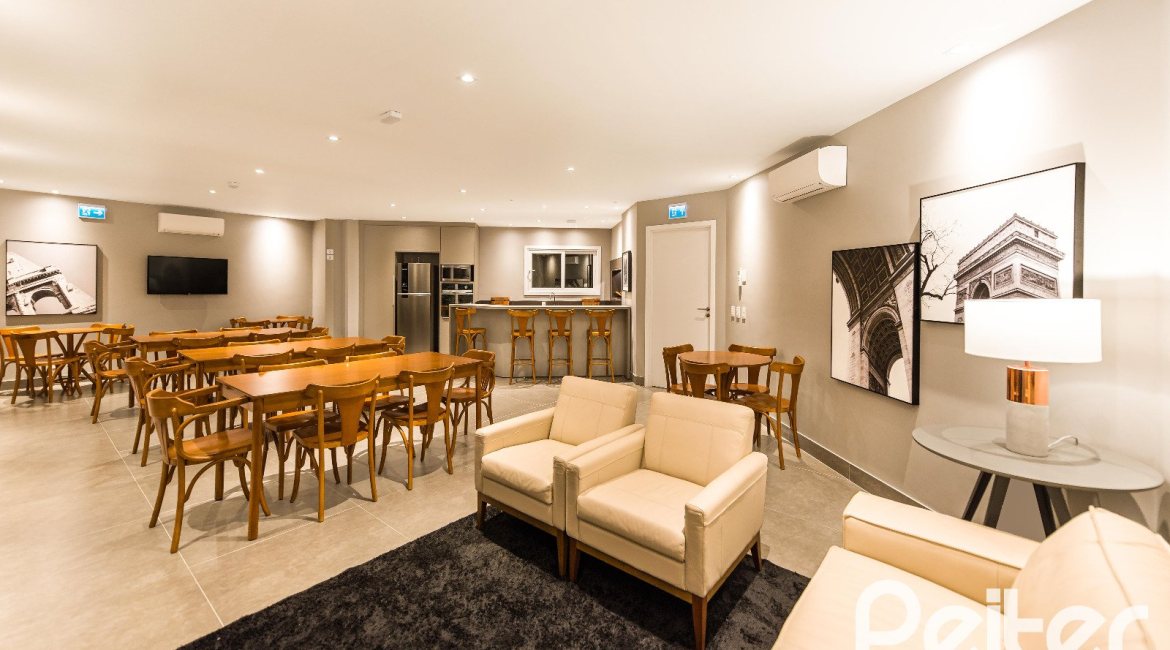 Casa em Condomínio à venda com 162m², 4 dormitórios, 2 suítes, 2 vagas, no bairro Vila Nova em PORTO ALEGRE