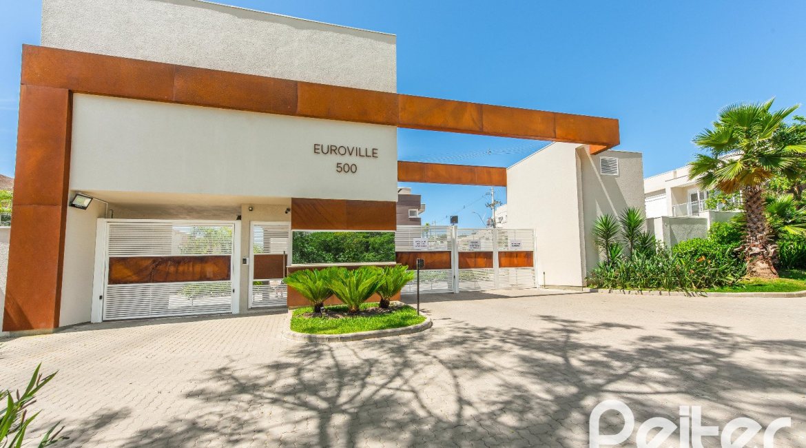 Casa em Condomínio à venda com 162m², 4 dormitórios, 2 suítes, 2 vagas, no bairro Vila Nova em PORTO ALEGRE