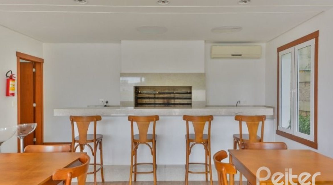 Casa em Condomínio à venda com 397m², 4 dormitórios, 4 suítes, 3 vagas, no bairro Vila Conceicao em PORTO ALEGRE