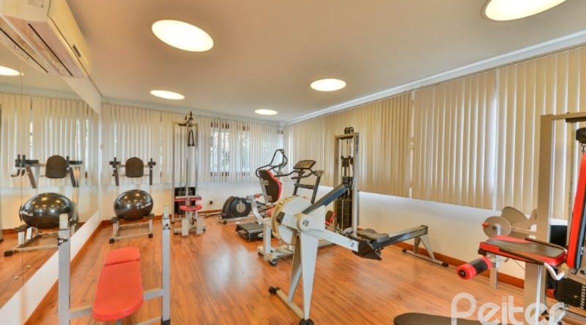 Casa em Condomínio à venda com 397m², 4 dormitórios, 4 suítes, 3 vagas, no bairro Vila Conceicao em PORTO ALEGRE