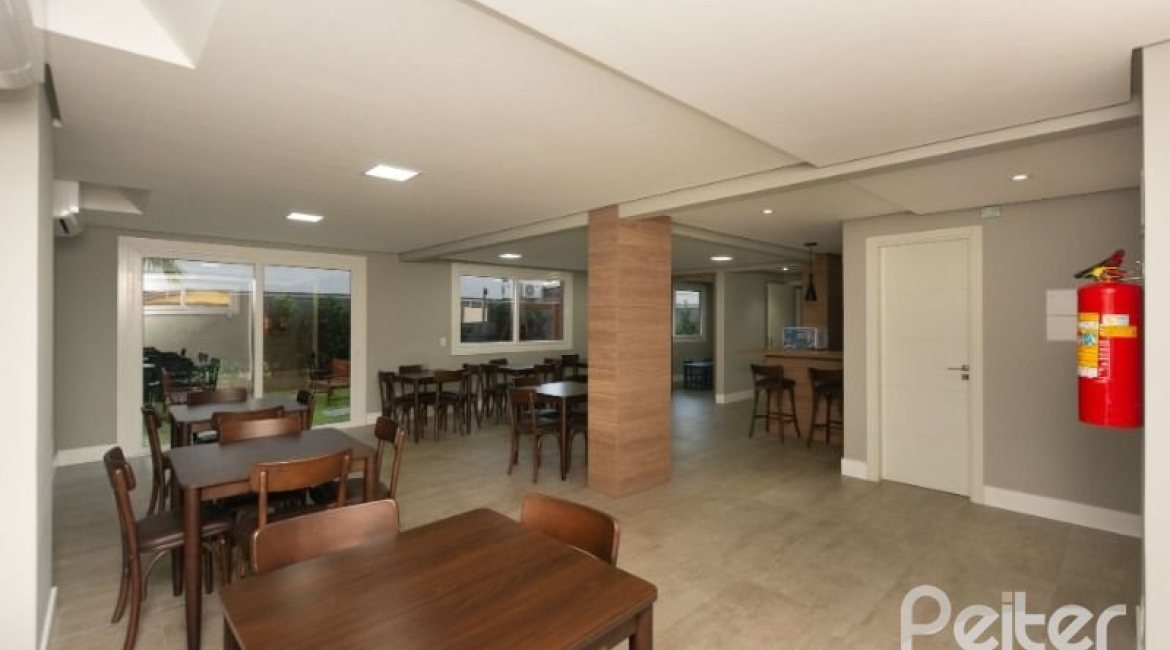 Apartamento à venda com 142m², 3 dormitórios, 1 suíte, 2 vagas, no bairro Tristeza em PORTO ALEGRE