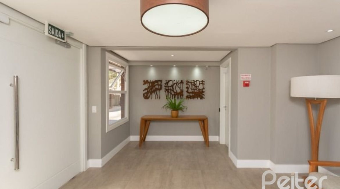 Apartamento à venda com 142m², 3 dormitórios, 1 suíte, 2 vagas, no bairro Tristeza em PORTO ALEGRE