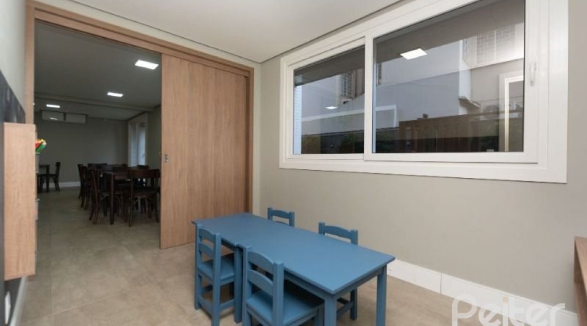 Apartamento à venda com 142m², 3 dormitórios, 1 suíte, 2 vagas, no bairro Tristeza em PORTO ALEGRE