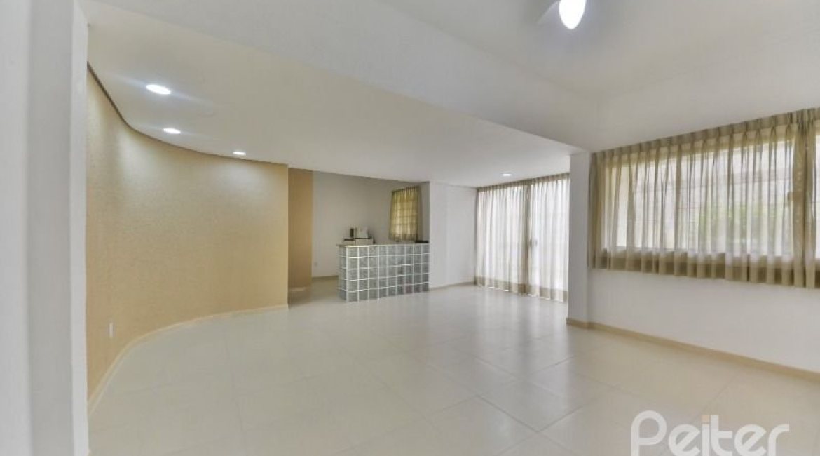 Empreendimento à venda, no bairro Tristeza em PORTO ALEGRE