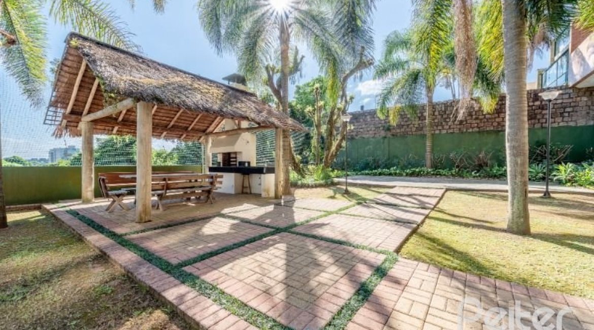 Apartamento à venda com 200m², 3 dormitórios, 3 suítes, 4 vagas, no bairro Cristal em PORTO ALEGRE