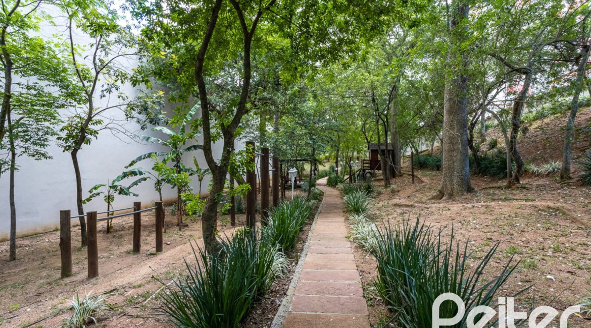 Apartamento à venda com 71m², 2 dormitórios, 1 suíte, 1 vaga, no bairro Cavalhada em PORTO ALEGRE