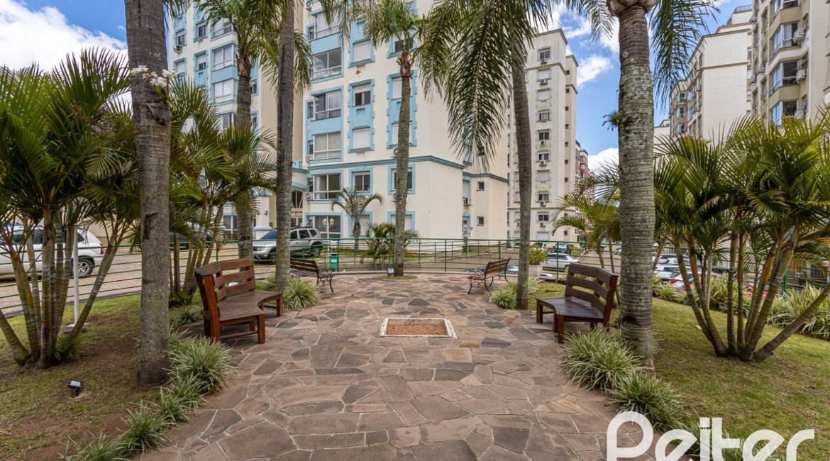 Apartamento à venda com 71m², 2 dormitórios, 1 suíte, 1 vaga, no bairro Cavalhada em PORTO ALEGRE