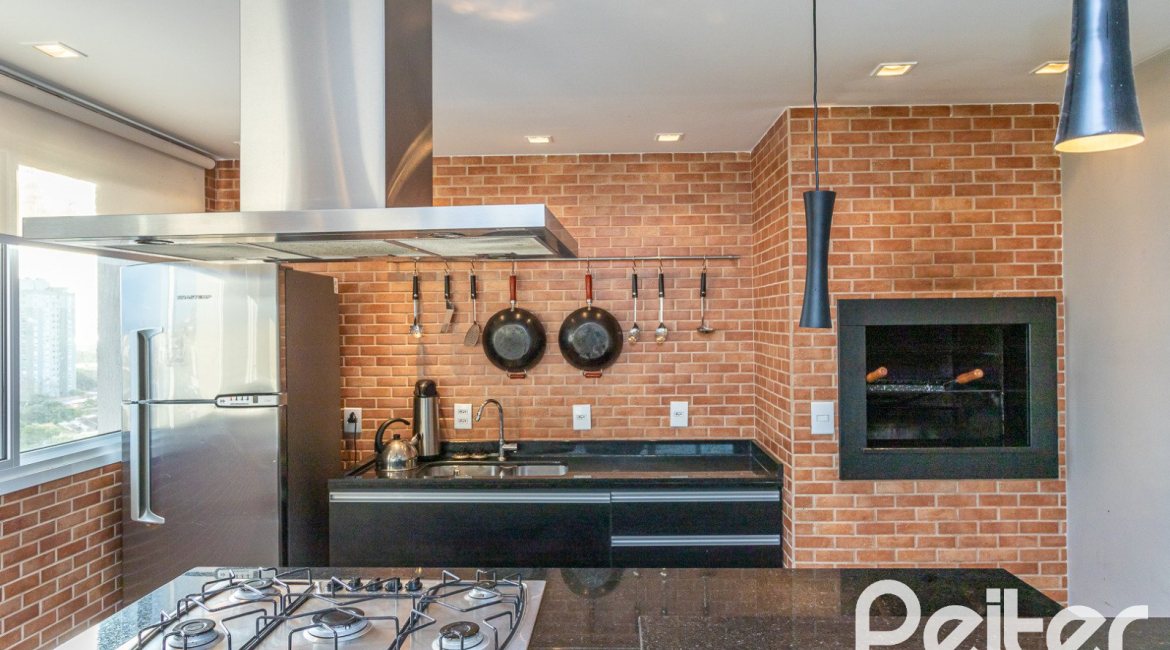 Apartamento à venda com 60m², 2 dormitórios, 1 suíte, 2 vagas, no bairro Tristeza em PORTO ALEGRE