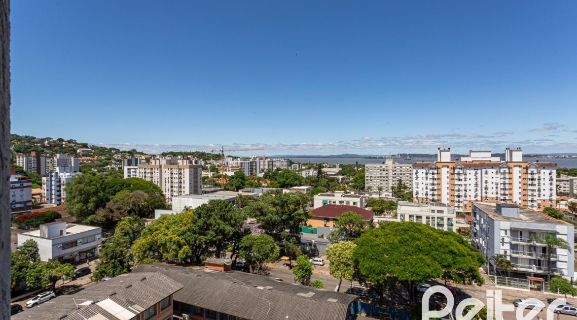 Apartamento à venda com 60m², 2 dormitórios, 1 suíte, 2 vagas, no bairro Tristeza em PORTO ALEGRE