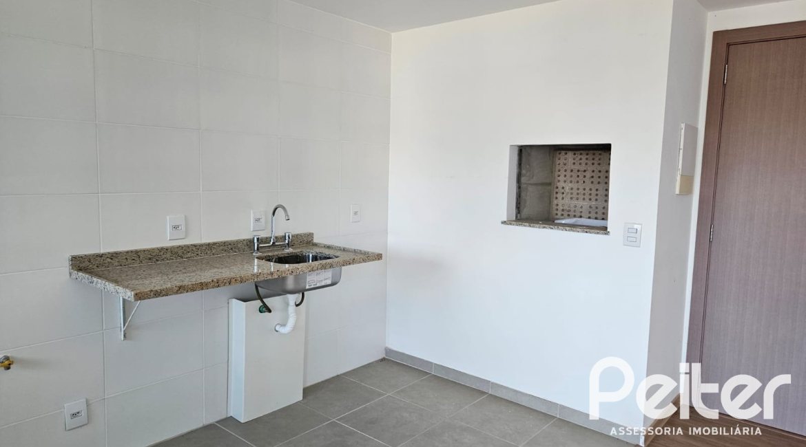 Apartamento à venda com 60m², 2 dormitórios, 1 suíte, 2 vagas, no bairro Tristeza em PORTO ALEGRE