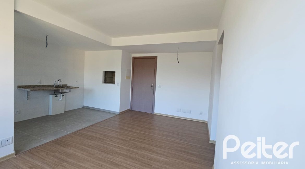 Apartamento à venda com 60m², 2 dormitórios, 1 suíte, 2 vagas, no bairro Tristeza em PORTO ALEGRE