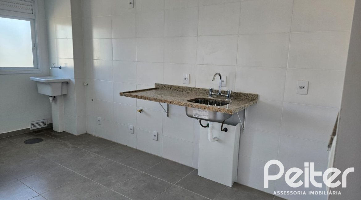 Apartamento à venda com 60m², 2 dormitórios, 1 suíte, 2 vagas, no bairro Tristeza em PORTO ALEGRE