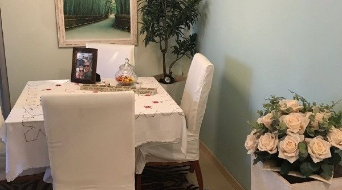 Apartamento à venda com 57m², 2 dormitórios, 1 vaga, no bairro Menino Deus em Porto Alegre