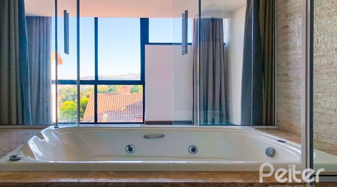 Casa em Condomínio à venda com 284m², 3 dormitórios, 1 suíte, 2 vagas, no bairro Nonoai em Porto Alegre