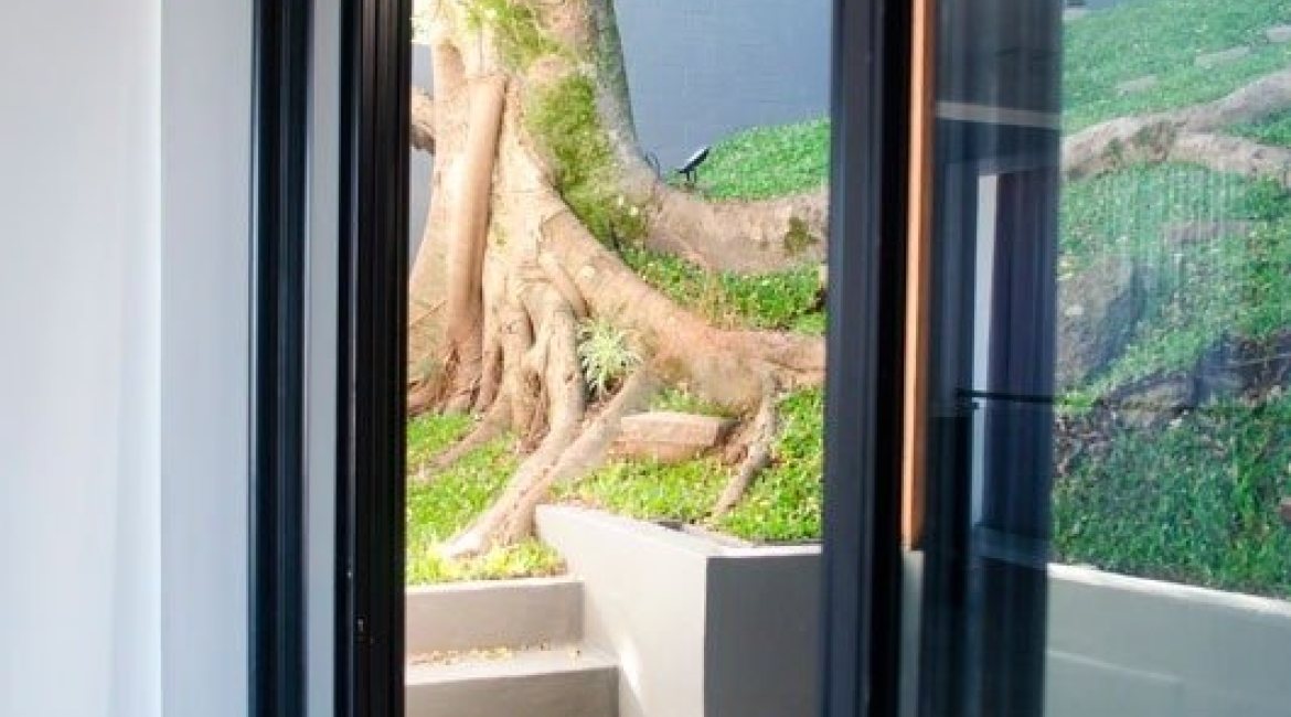 Casa em Condomínio à venda com 284m², 3 dormitórios, 1 suíte, 2 vagas, no bairro Nonoai em Porto Alegre